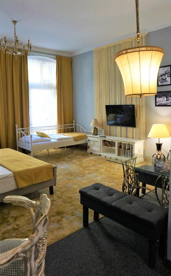 Explorer B&B Old Town Rooms & Apartment #Don'T Be A Tourist, Be An Explorer! Poznan Exterior foto