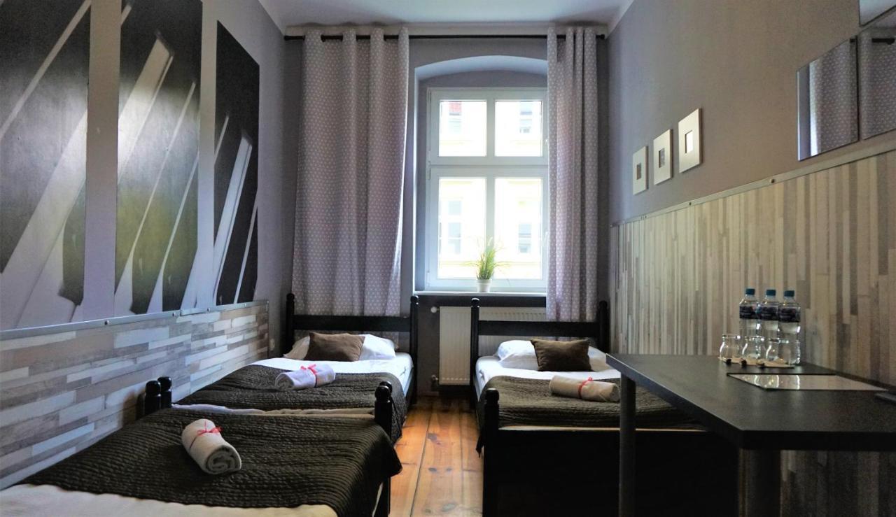 Explorer Hostel & Apartment Stare Miasto Old Town 24H #Don'T Be A Tourist, Be An Explorer! Poznan Exterior foto